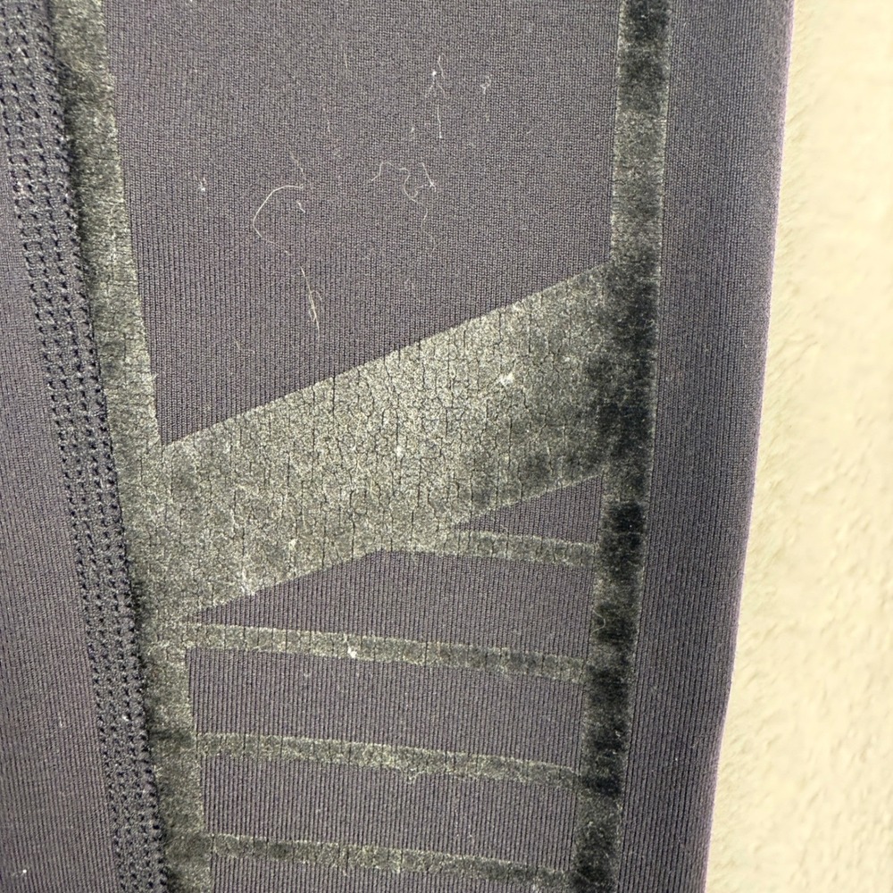 ALO Yoga Moto Leggings‎ Black High Waist Performance Activewear Womens XS - Picture 3 of 7
